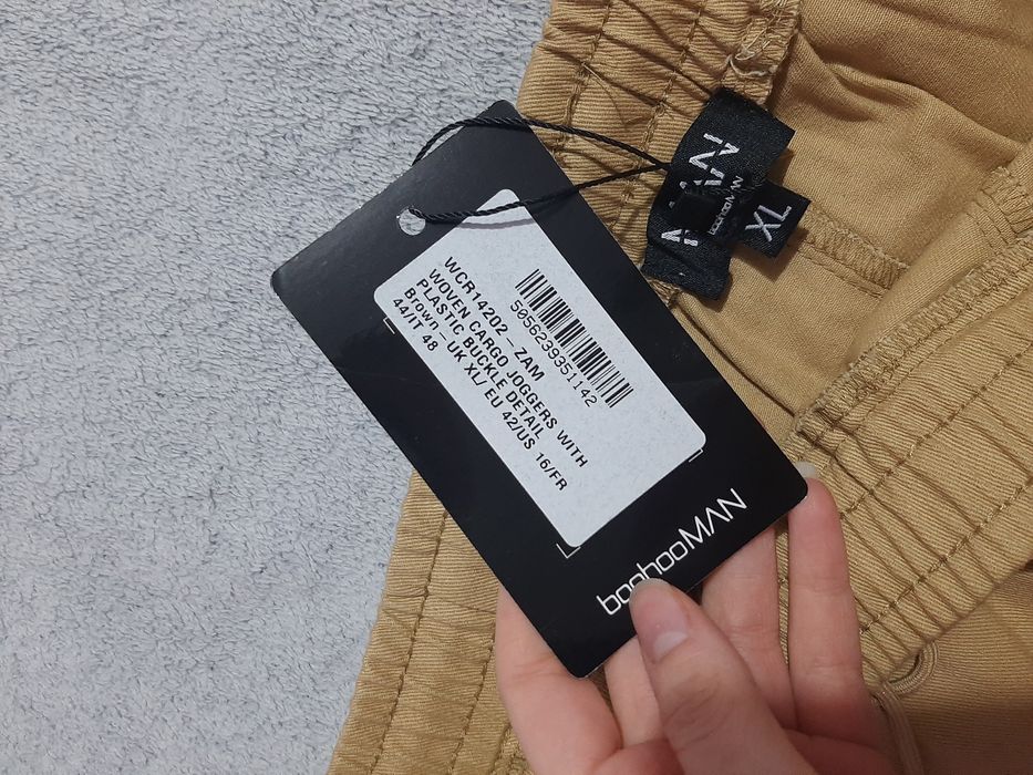 Pantaloni cargo barbati BoohooMAN
