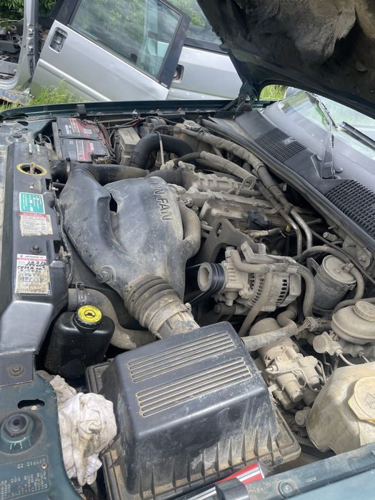 Grand Cherokee ZJ 2.5vm за части