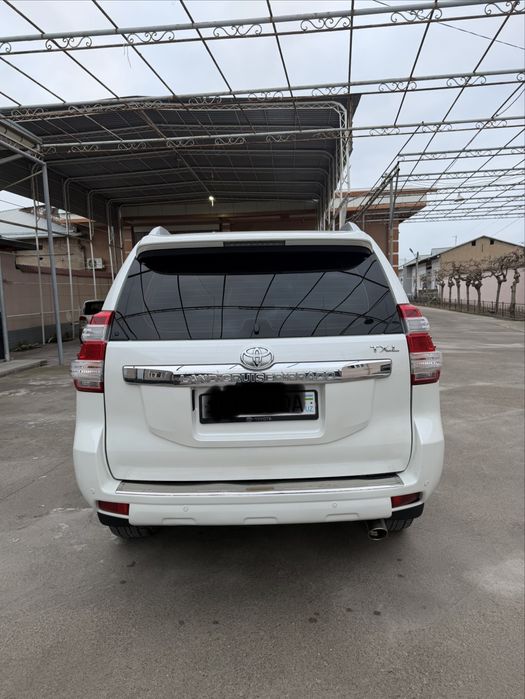 Toyota prado land cruzer