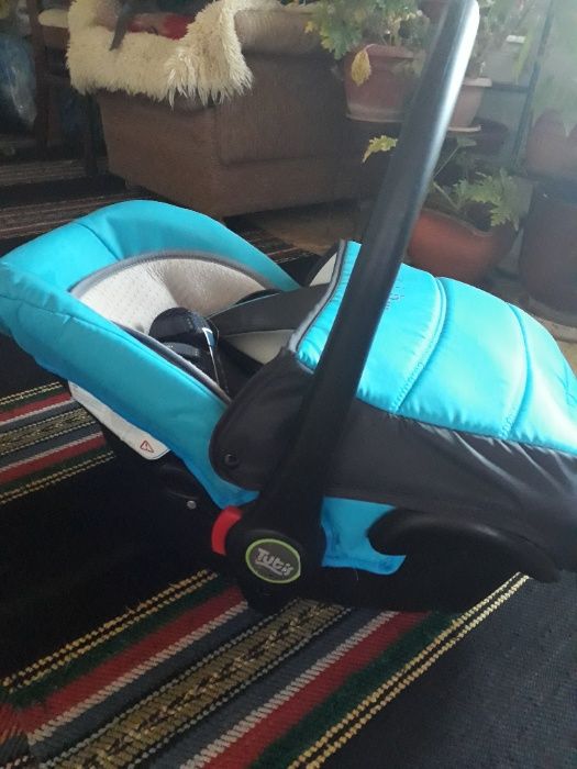 Продава детска количка zippy sport tutis 3 в 1