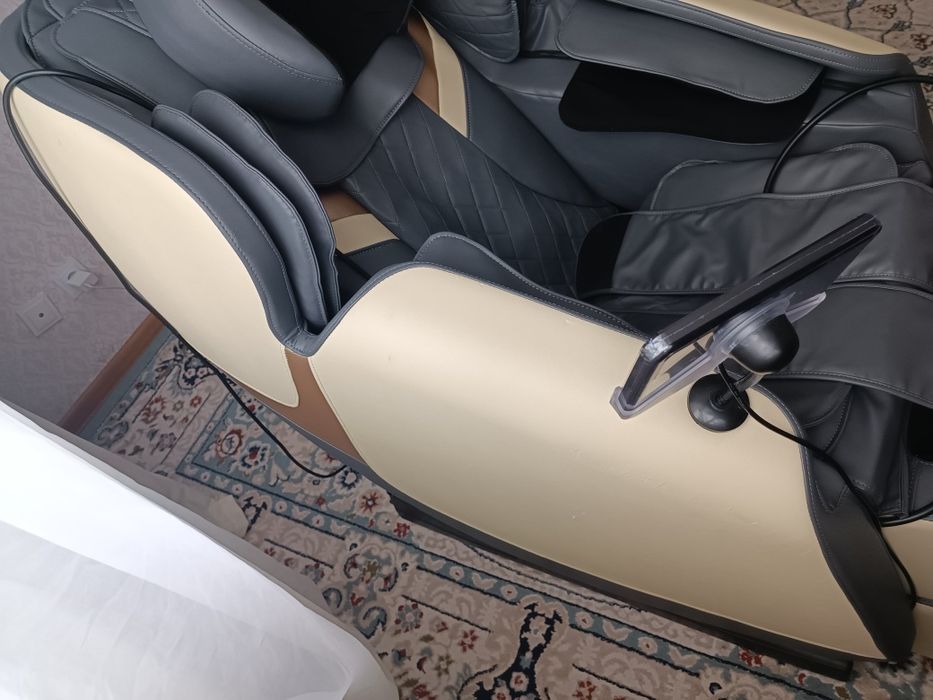 Массажное кресло