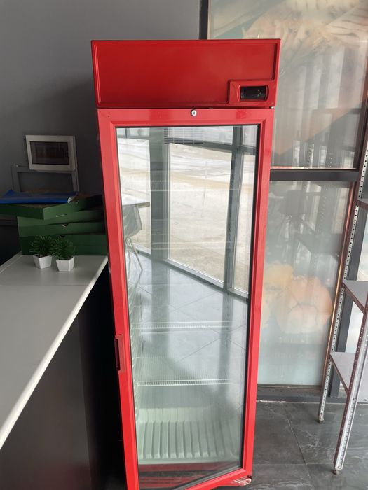 витринный холодильник