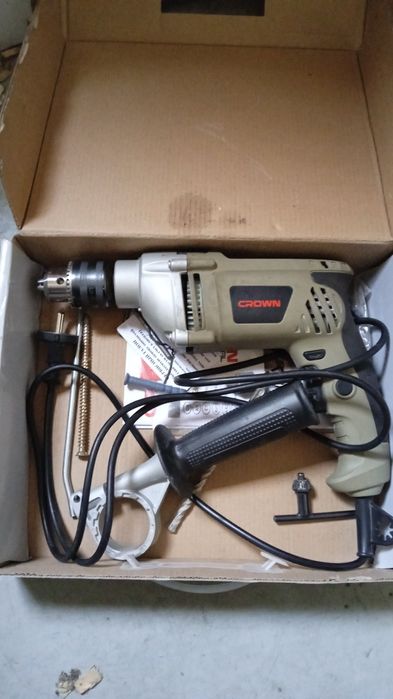 Дрель ударная CROWN