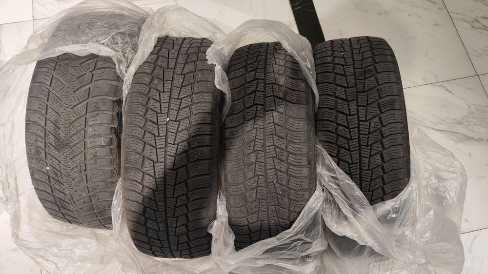 Шины зимние (липучка) 205/55 R16 комплект 4 шт, б/у