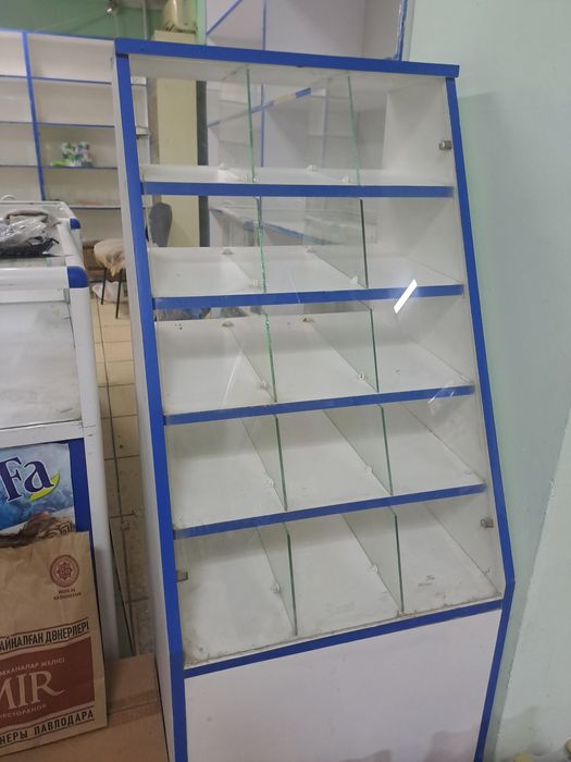 Витрина- конфетница