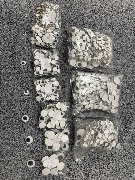 Мърдащи лепящи очички ( googly eyes)2040бр