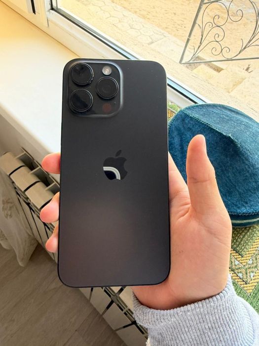 Айфон 15 про мах