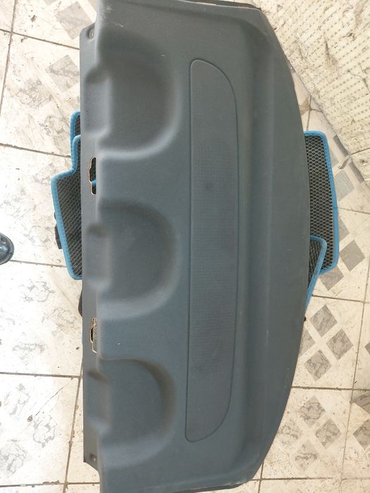 Мерседес 211 подоголник