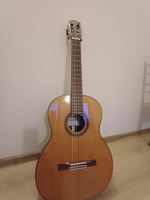 The Cordoba C7 Cedar Classical Guitar Класическа Китара