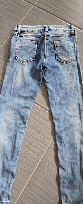 Дънки и риза за 10 лева