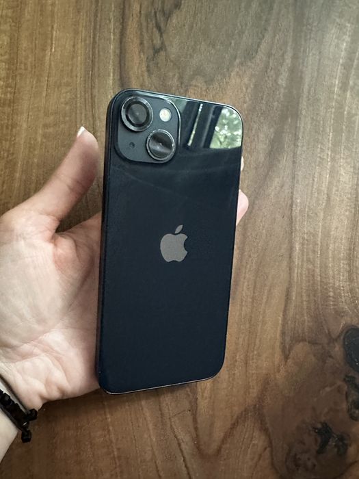 Телефон Iphone 13