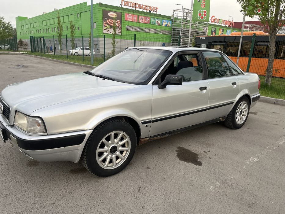 Audi 80 b4 серебристая