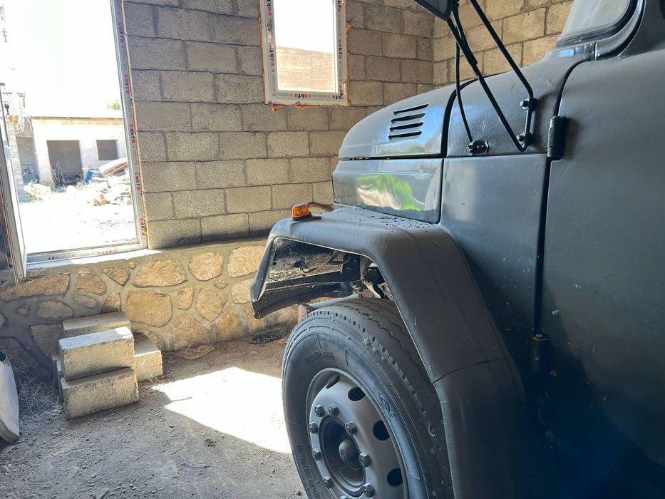 Zil bortovoy balandligi 1,80 uzundligi 5,20 m