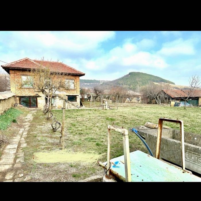 Продава се Къща в Велико Търново, Акация - 70 кв.м за 255 €/кв.м - Снимка #1