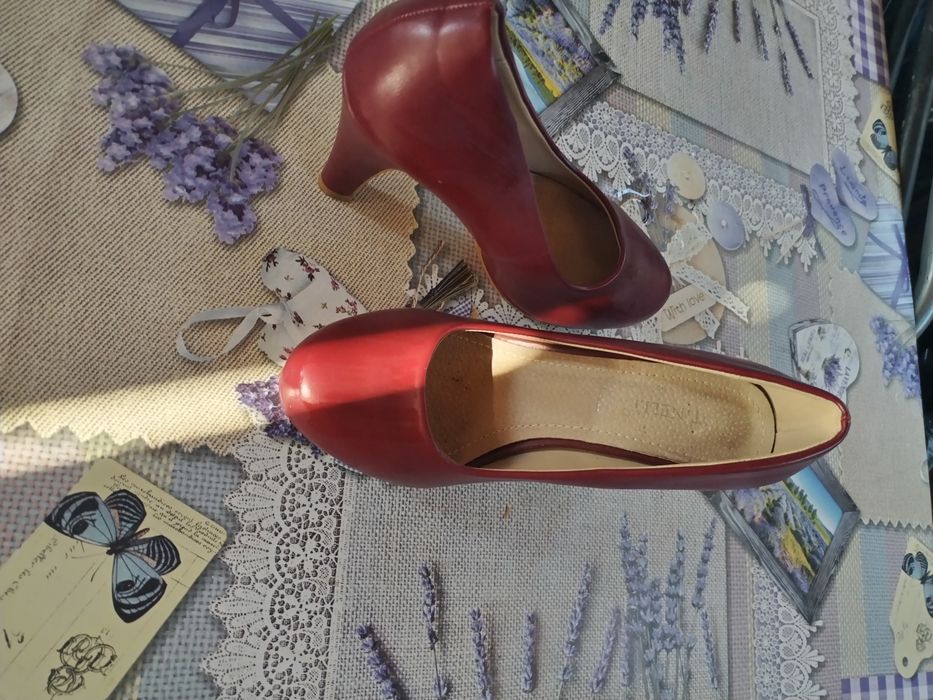 Pantofi dama eleganți