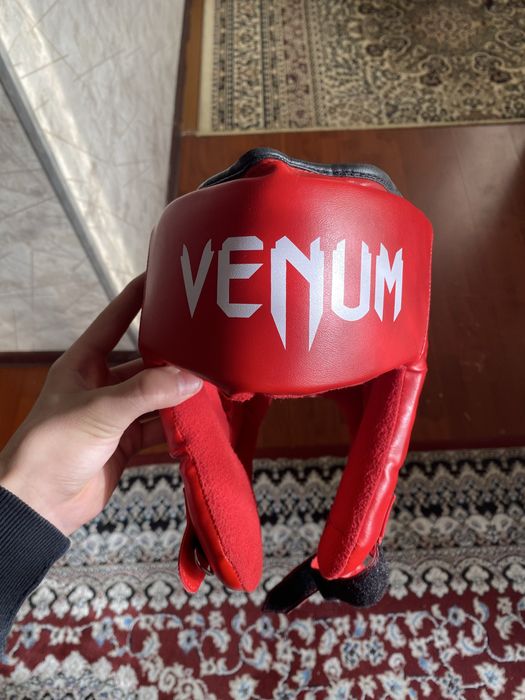 Продается шлем венум