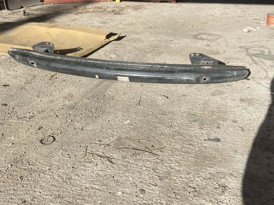 VW Bora / Golf 4 задна греда