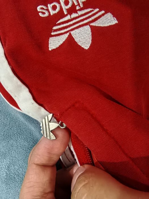 Продам треко адидас вроде ориг