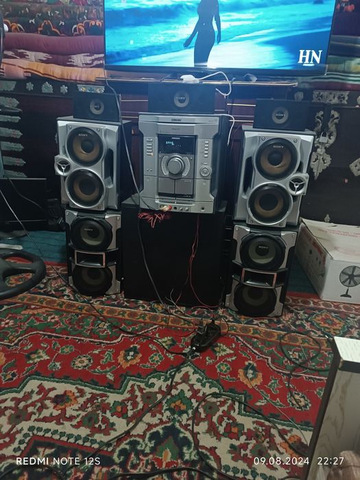 Музыкальный центр