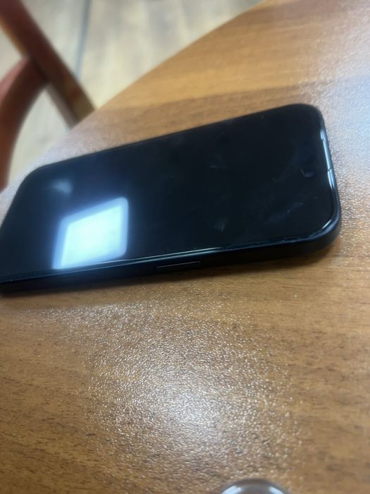 Iphone16 bathery health100