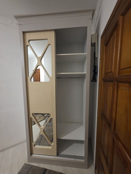Продам шкаф купе  есть доставка