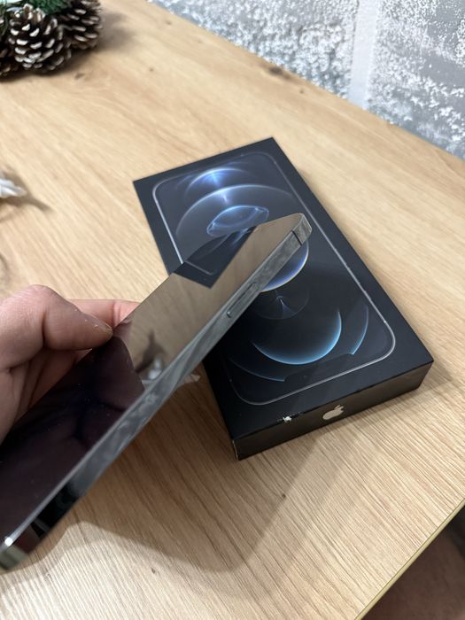 Iphone 12 pro max 128gb - КАТО НОВ -