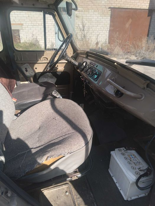 Продам УАЗ 31512