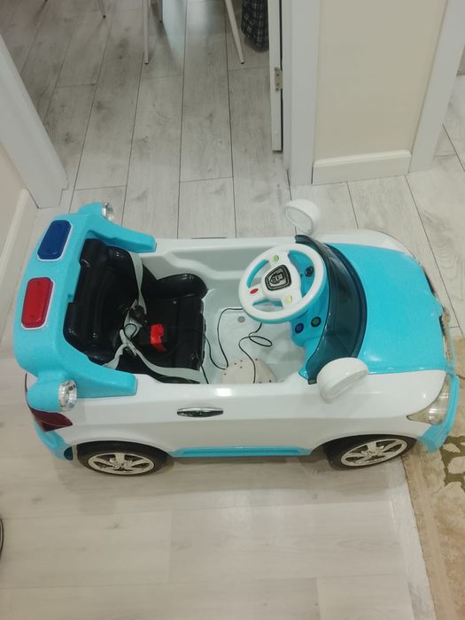 продаю машинку для детей