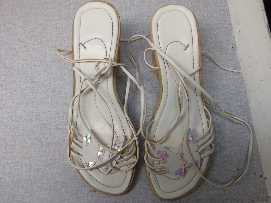 Летни дамски обувки