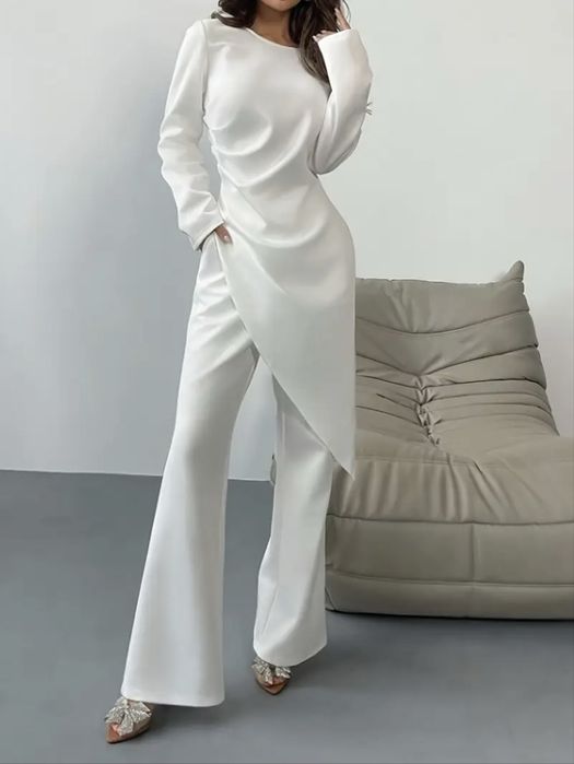 Продам костюм стильный на выход