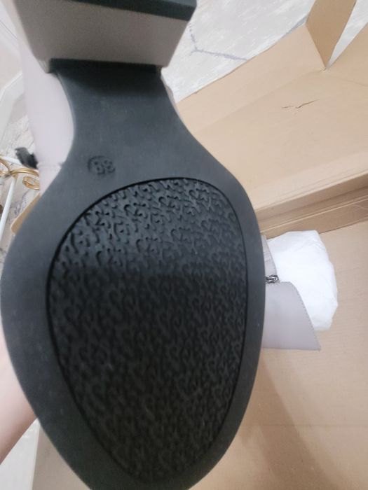 Новые зимние сапоги