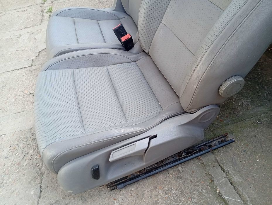 Продавам кожен салон за Фолксваген Джета МК5