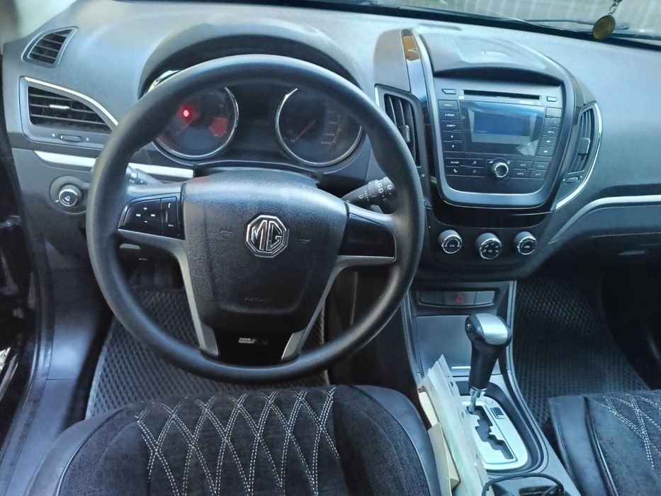 Продам автомобиль MG 5