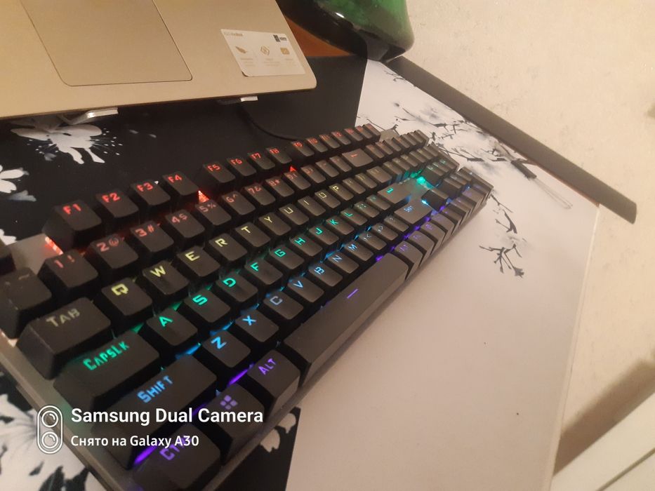 Клавиатура механическая