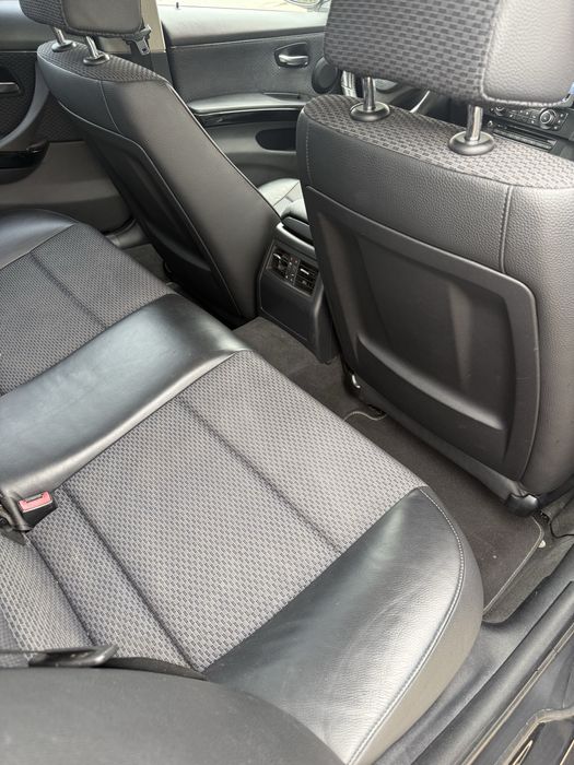 BMW Seria 3 2010 — imagine 2