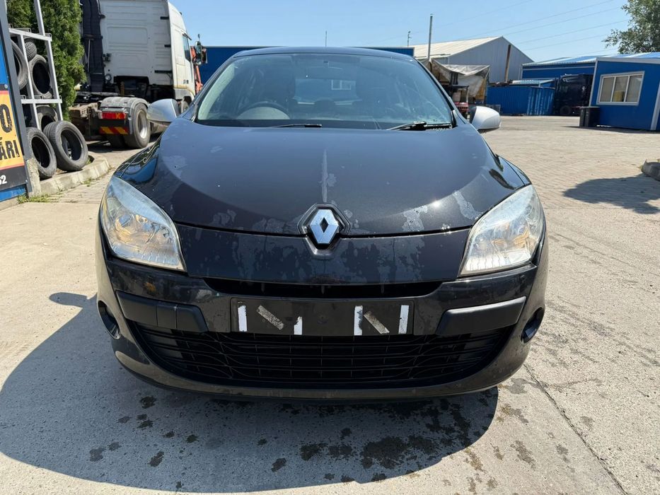 Dezmembrez / Dezmembrari / Piese Renault Megane 3 1.5 dci K9K 832 2011