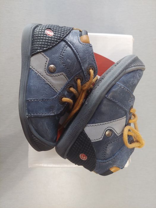 Детски обувки естествена кожа