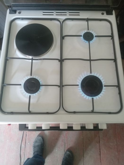 Продаётся Газ плита шваки