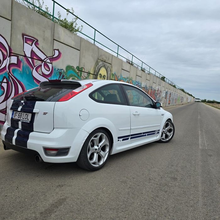 Ford Focus ST – 300 CP REVO