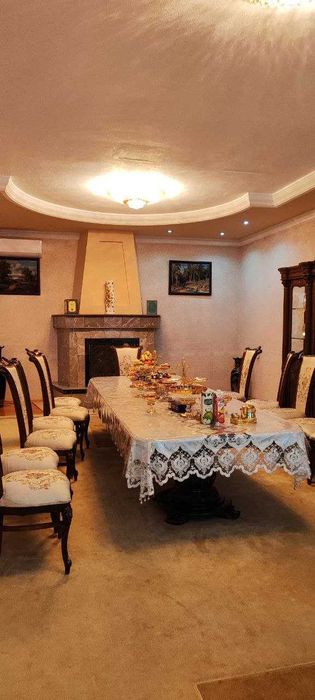 ул.А.Каххара Яккасарай Тухона 10-сот 11-комн 372 м² 2-этажа бассейн