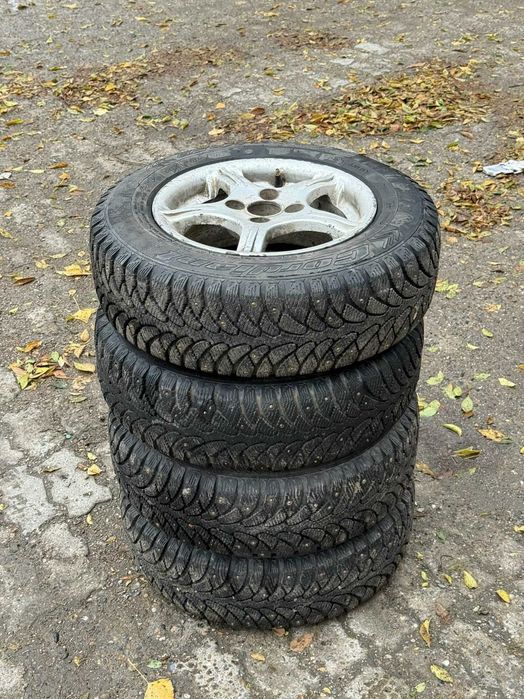 Диски R13 (4*98) с шинами 175/70 R13 Cordiant