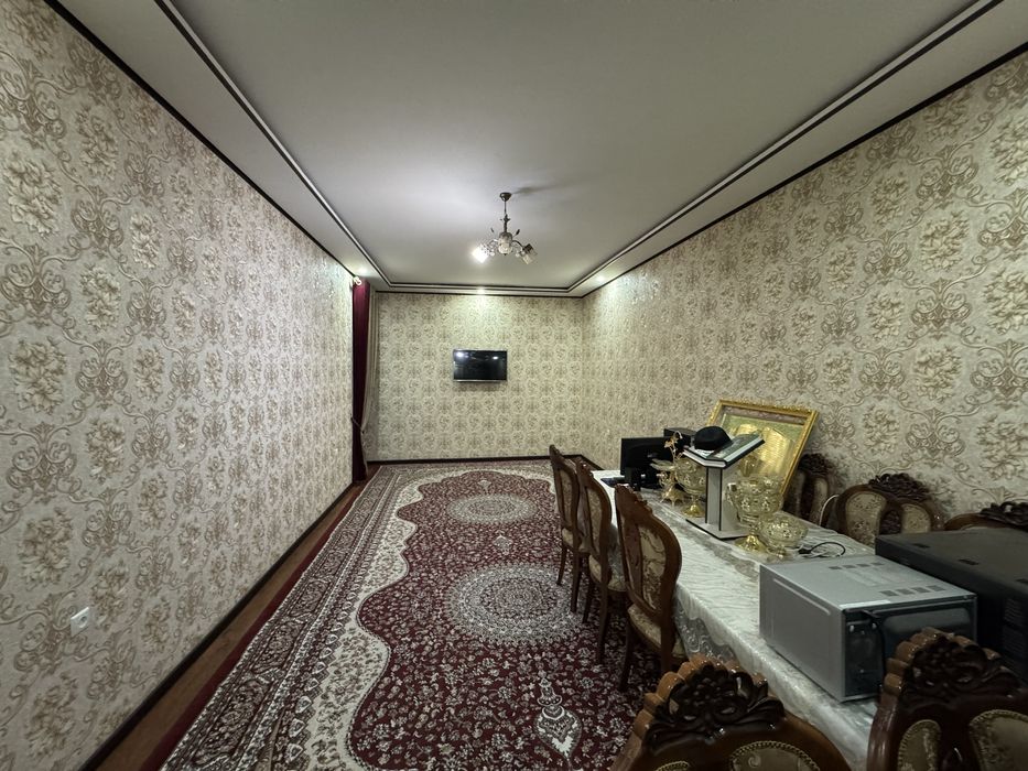 Vokzal cityda uy sotiladi