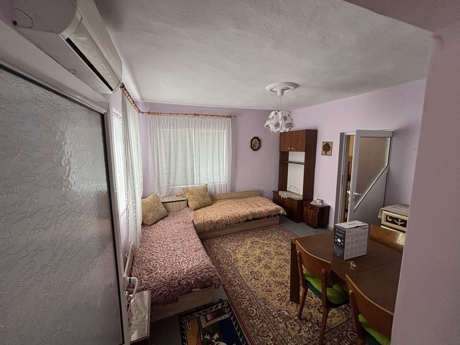 Продава се Къща в с. Дончево, Област Добрич - 1350 кв.м за 49 €/кв.м - Снимка #2