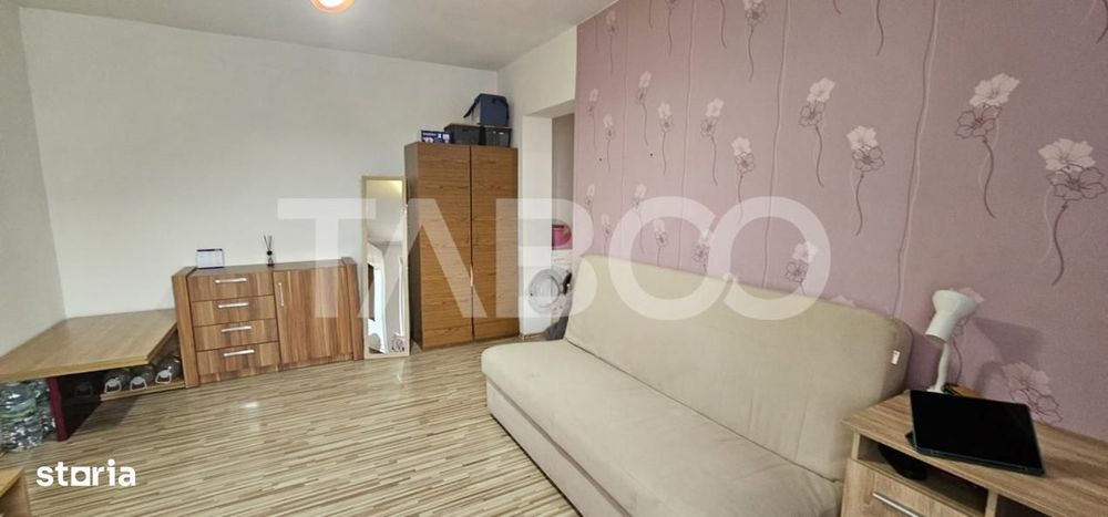 Apartament 3 camere zona Trei Stejari Strada Balea balcon 3 mp