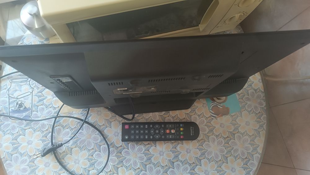 продаю телевизор в идеальном состоянии