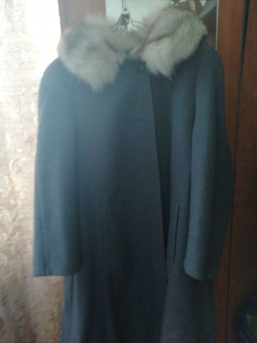 Продам новое советское драповое пальто женское!