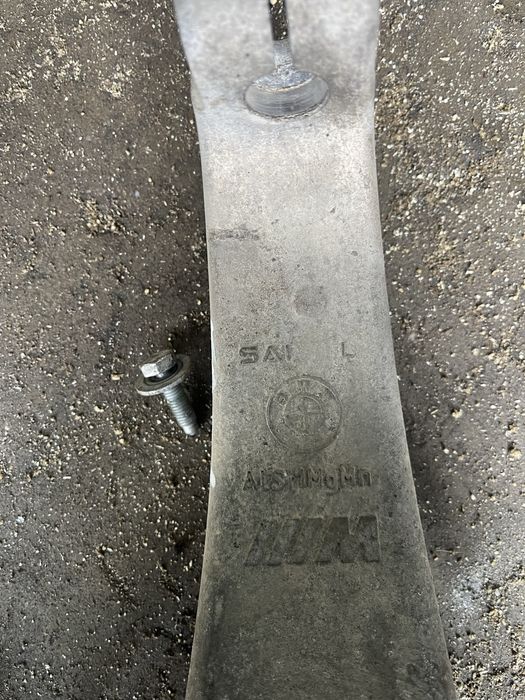 Шенкел бмв М5 Ф90 ляв/десен ( shenkel bmw M5 f90 )