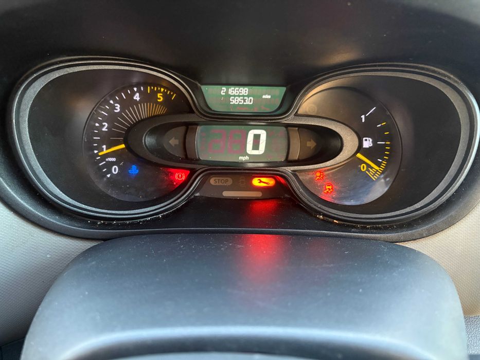 Usa fata Oglinda Prag Stalp Parbriz Bandou RENAULT TRAFIC 3 1.6 dci 2015 EURO 5