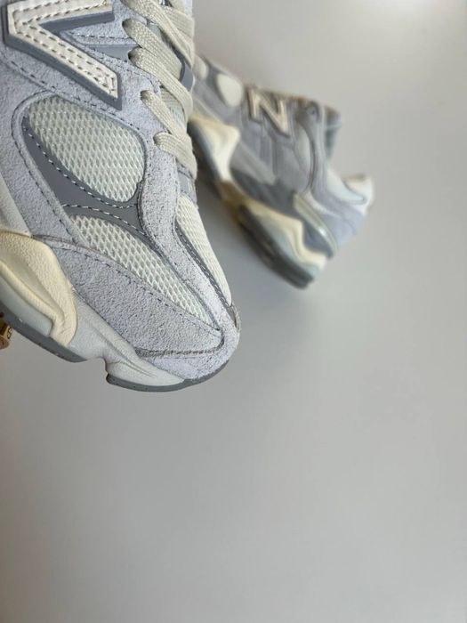 New Balance 9060 - QUARTZ GREY Отново
