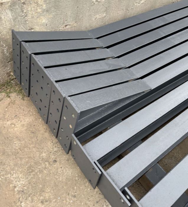 Vând structura metalică 8x15x3 fără montaj